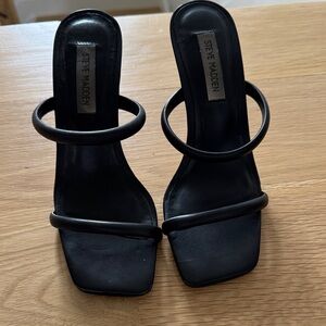 Steve Madden
Heels